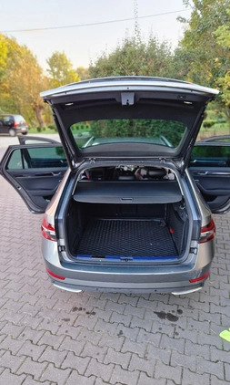 Skoda Superb cena 189340 przebieg: 21000, rok produkcji 2022 z Warszawa małe 106